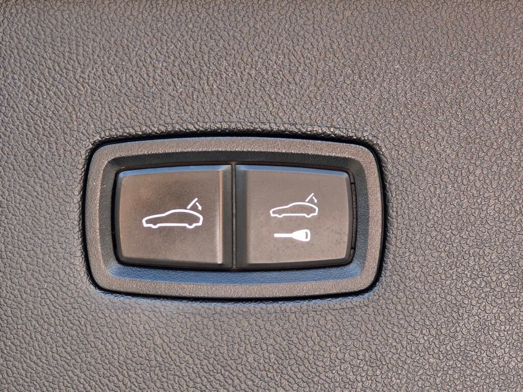 Used 2019 Porsche Cayenne AWD/4WD image 24