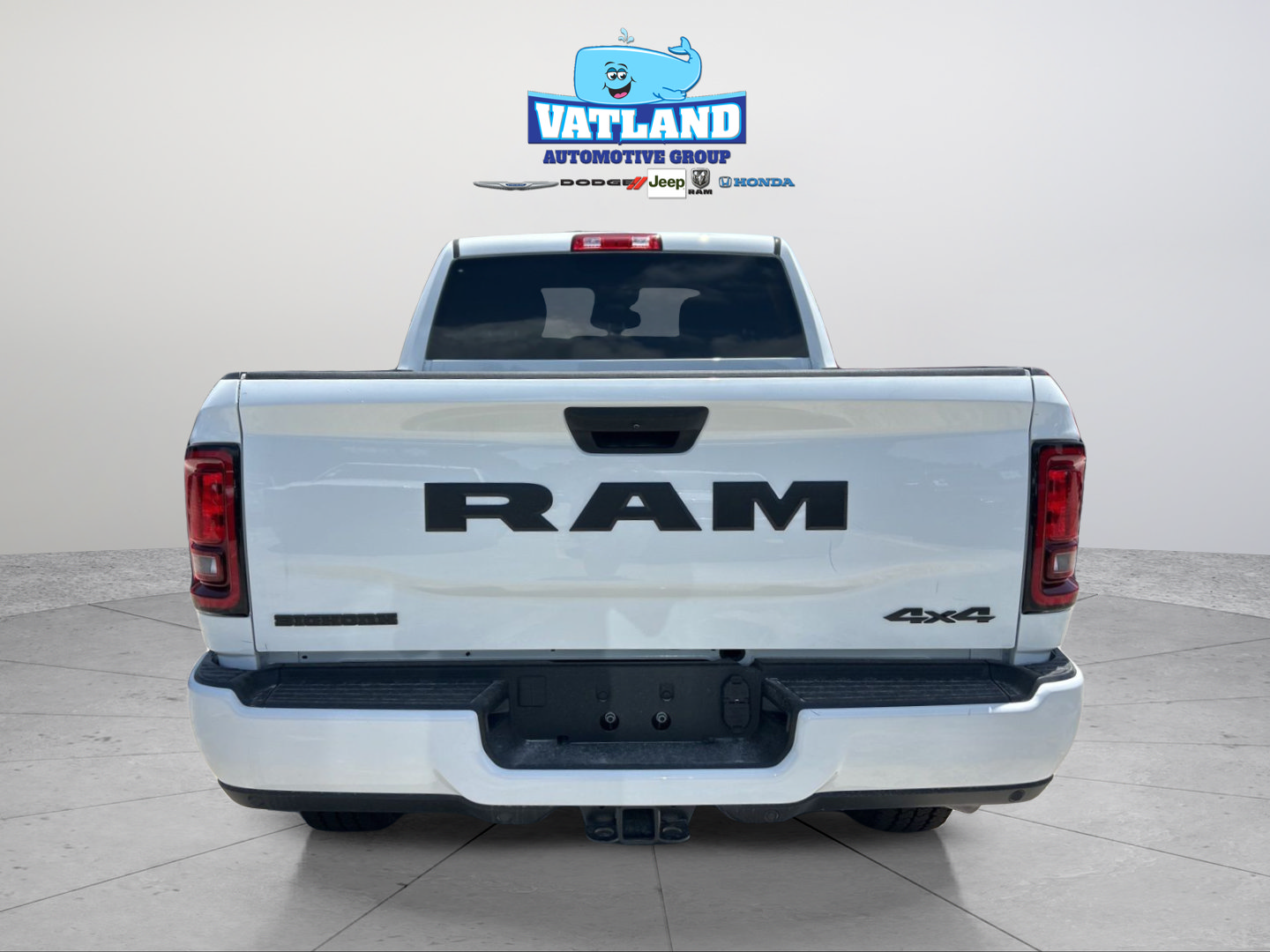 New 2026 RAM 2500 Big Horn AWD/4WD image 4