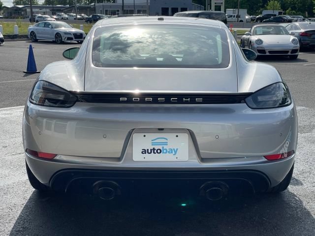 Used 2022 Porsche 718 Cayman GTS RWD image 11
