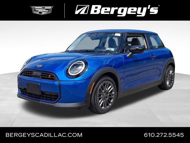 Used 2025 MINI Cooper S FWD image 1