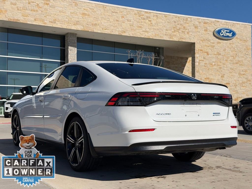 Used 2023 Honda Accord Sport image 9