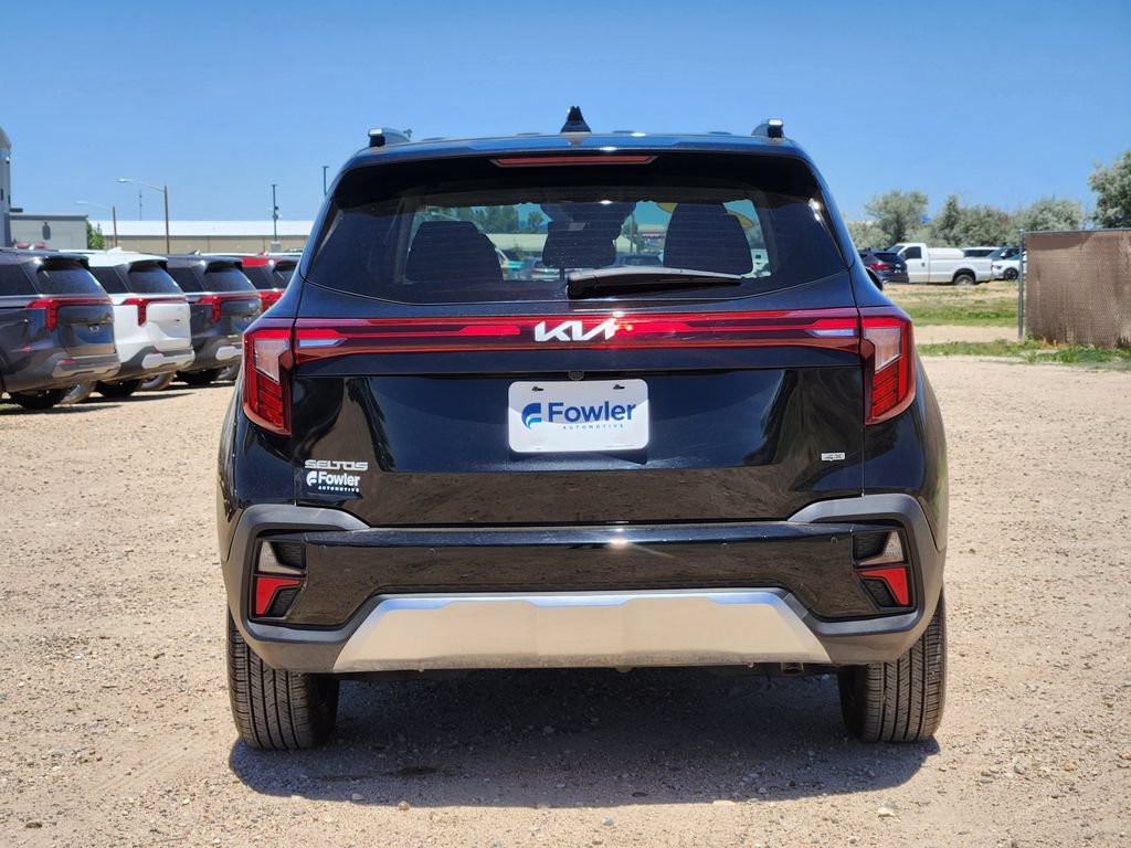 Certified 2025 Kia Seltos EX AWD/4WD image 11