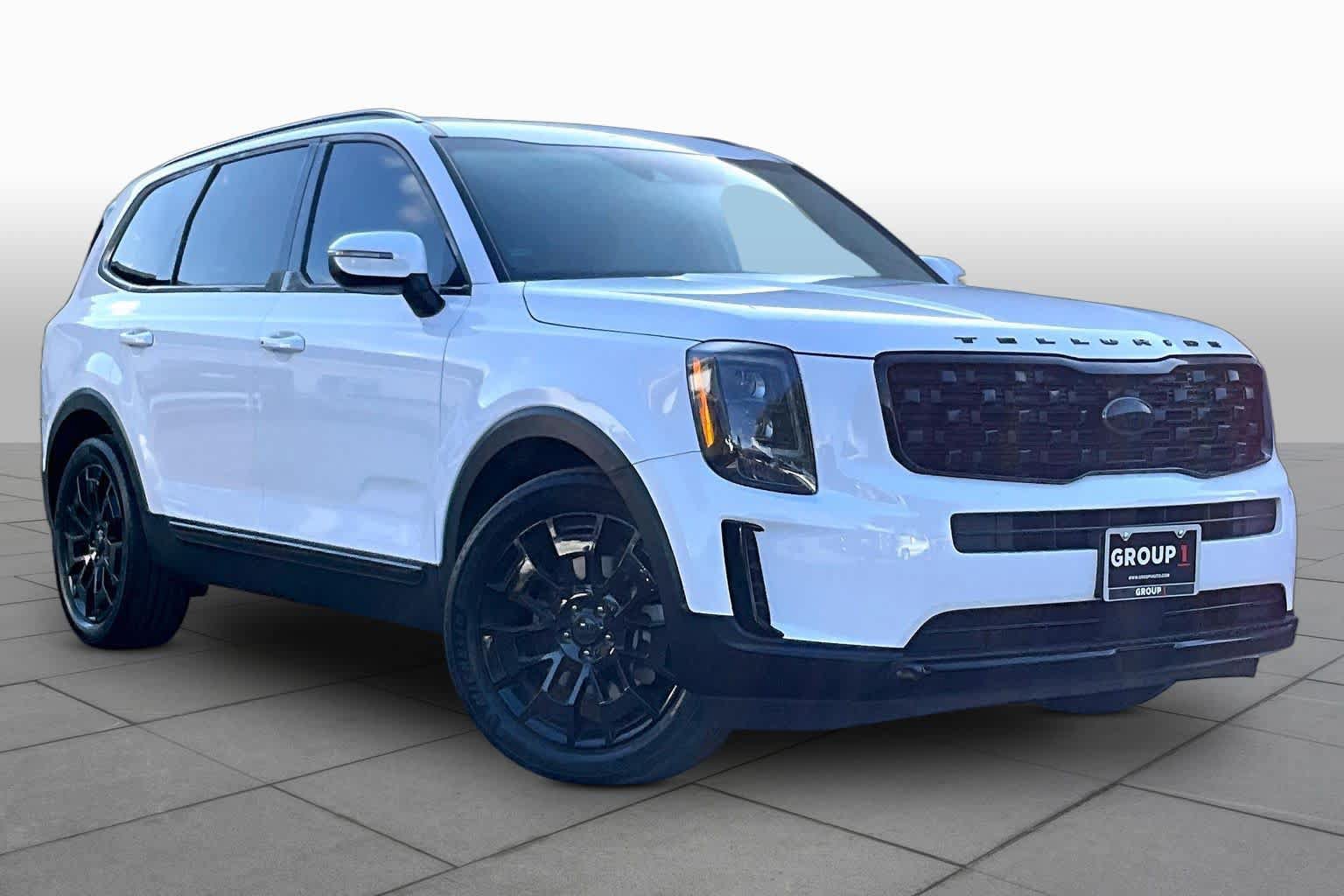 Used 2021 Kia Telluride EX w/ EX Premium Package AWD/4WD image 3