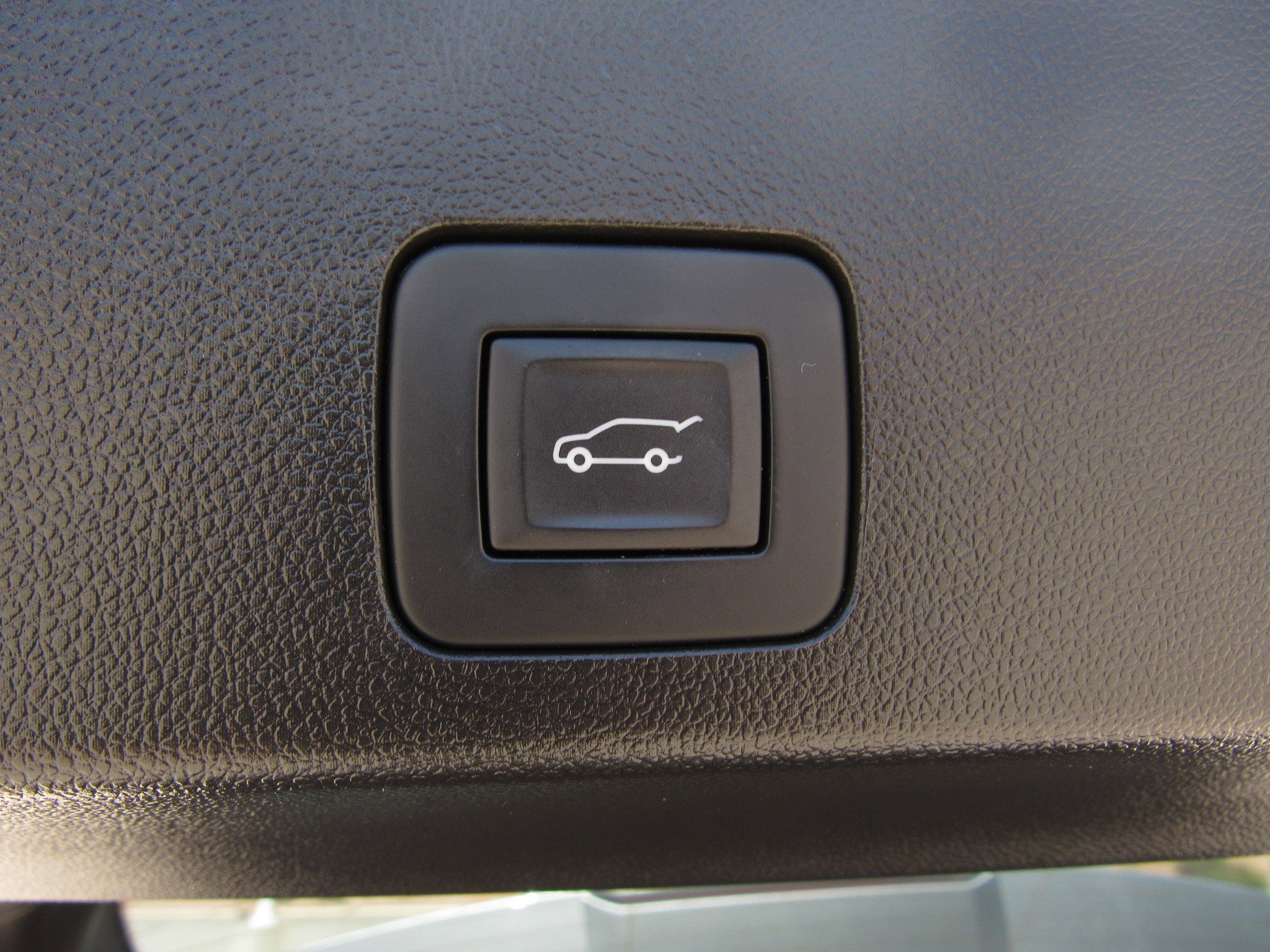 Used 2023 Buick Encore GX Essence w/ Experience Buick Package image 14