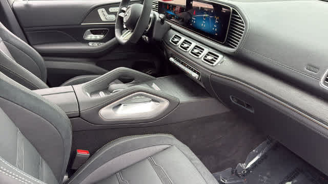 New 2026 Mercedes-Benz GLE 53 AMG 4MATIC Coupe image 38
