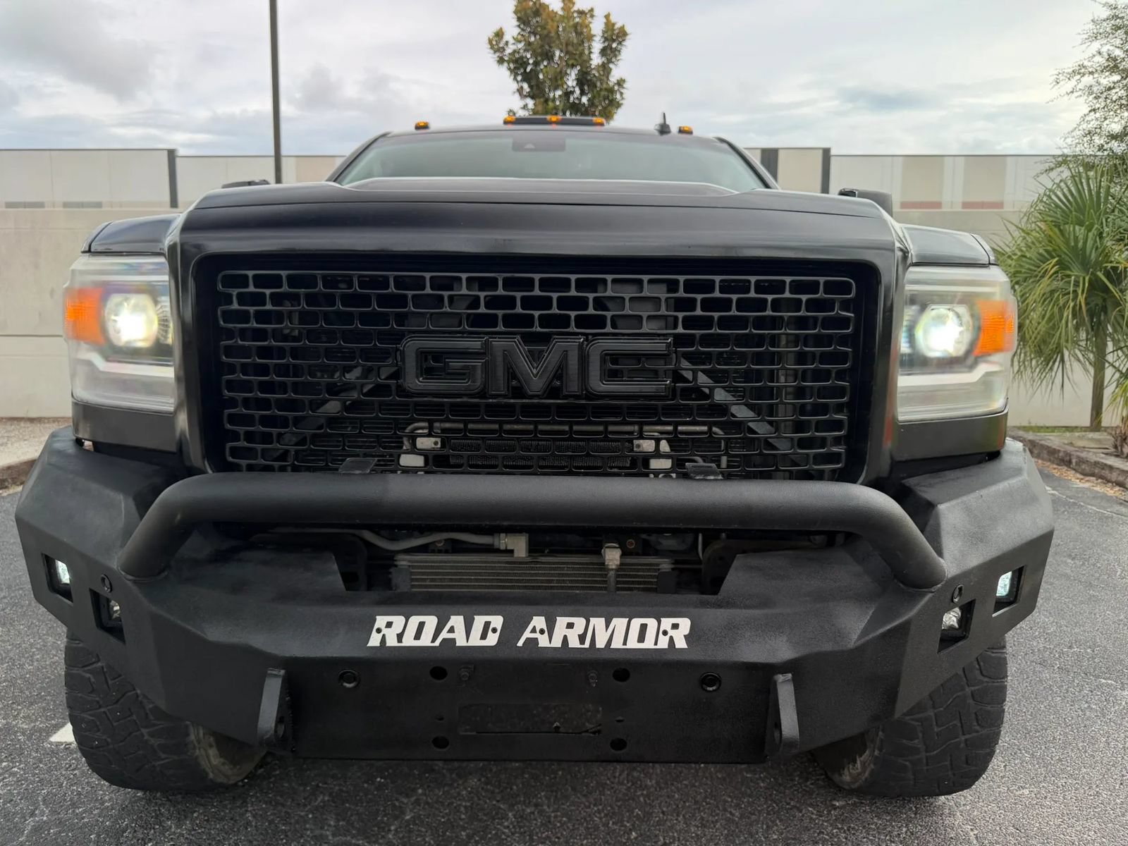 Used 2016 GMC Sierra 2500 Denali w/ Duramax Plus Package AWD/4WD image 25