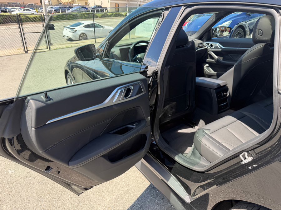 Used 2022 BMW i4 eDrive40 w/ Premium Package RWD image 49