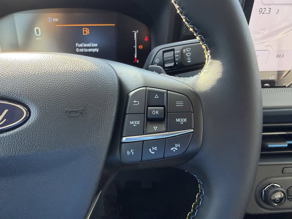 Used 2026 Ford Maverick Lobo AWD/4WD image 28