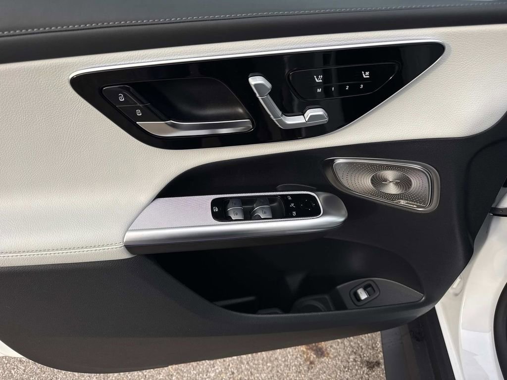 New 2026 Mercedes-Benz GLC 300 4MATIC image 17