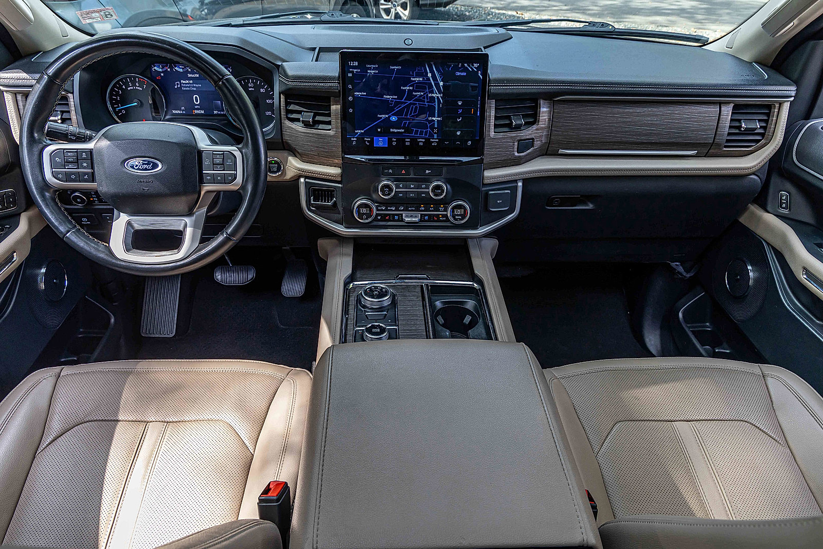 Used 2023 Ford Expedition Limited image 23