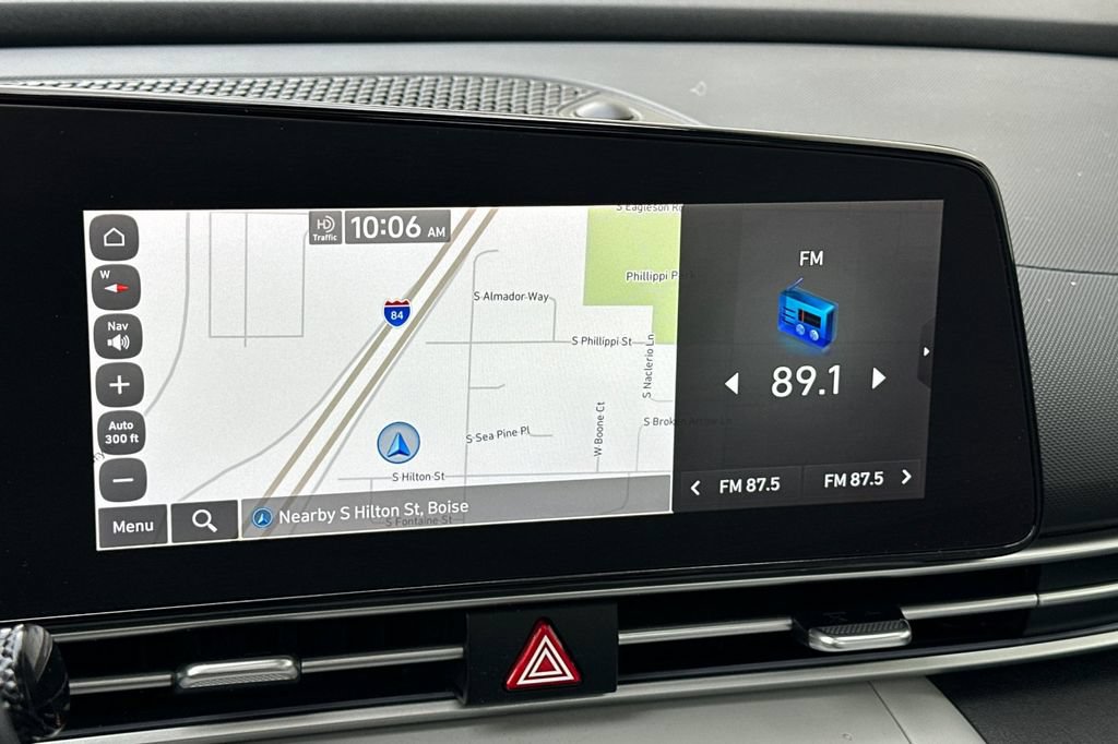 Used 2023 Hyundai Elantra Limited FWD image 21