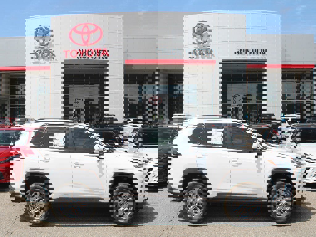 New 2025 Toyota RAV4 XLE