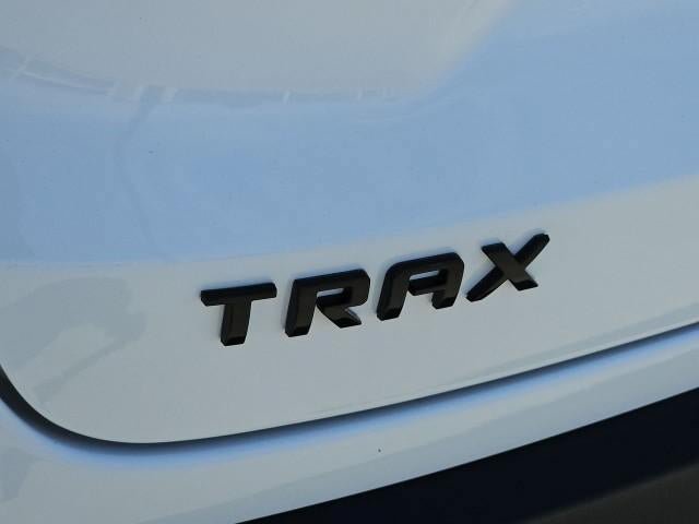 New 2026 Chevrolet Trax LT w/ Midnight Edition FWD image 31