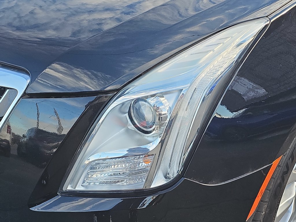 Used 2016 Cadillac XTS Luxury AWD/4WD image 16