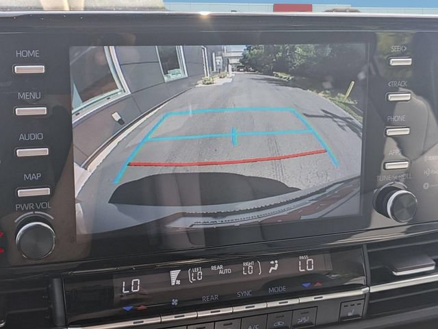 Used 2023 Toyota Sienna XLE FWD image 24