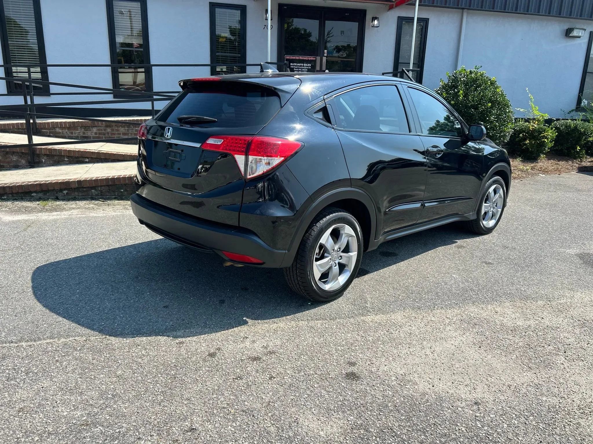 Used 2019 Honda HR-V LX image 7