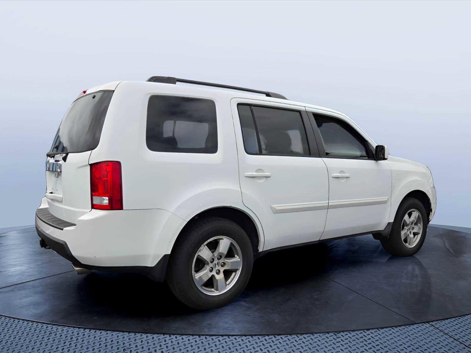 Used 2011 Honda Pilot EX image 5