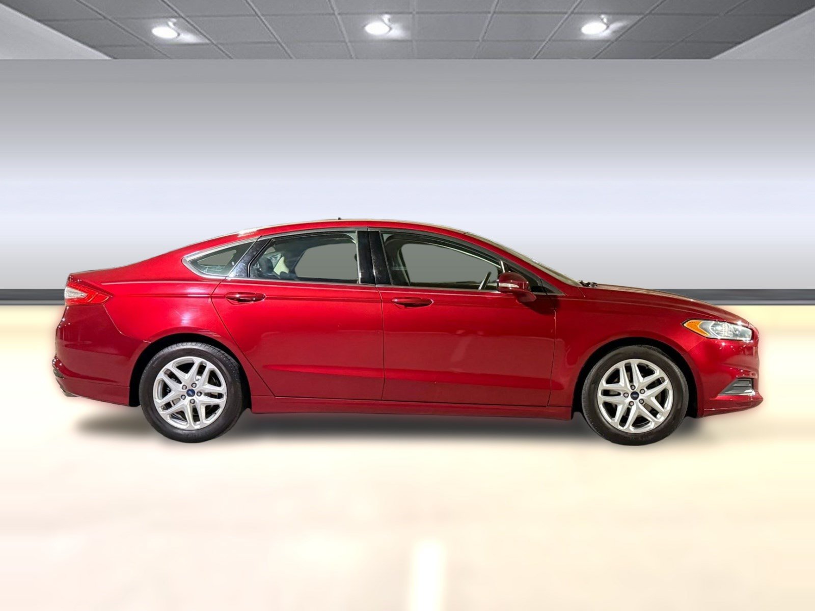 Used 2015 Ford Fusion SE FWD image 8