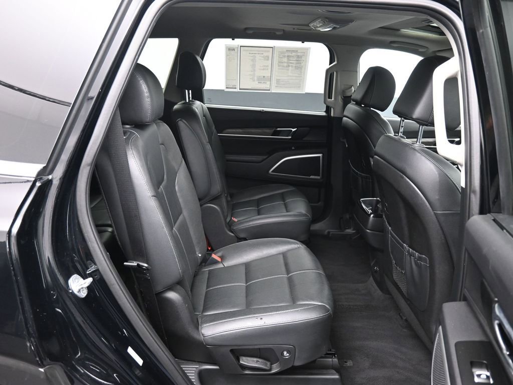 Certified 2022 Kia Telluride EX w/ EX Premium Package image 26