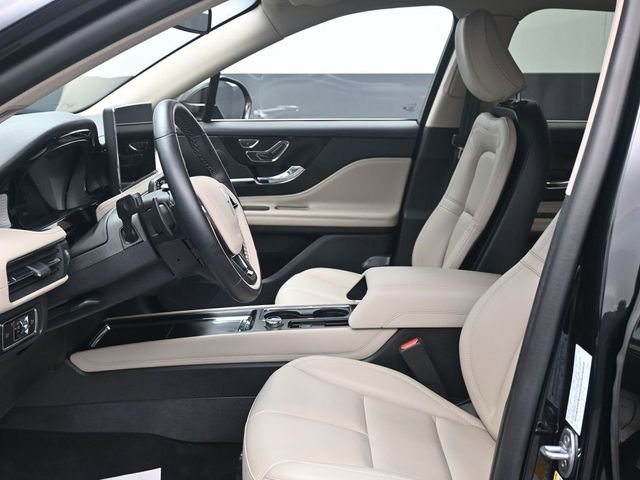 Used 2025 Lincoln Corsair FWD image 7
