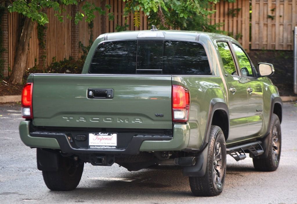 Used 2021 Toyota Tacoma SR5 w/ Trail Edition image 9
