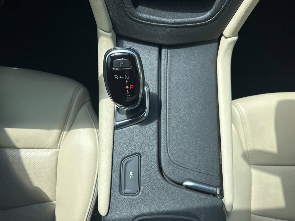 Used 2019 Cadillac XT5 Luxury w/ Advanced Security Package FWD image 5