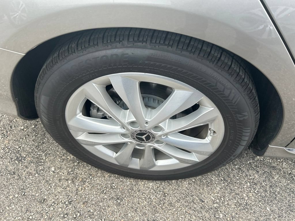 Used 2019 Mercedes-Benz C 300 Sedan image 15