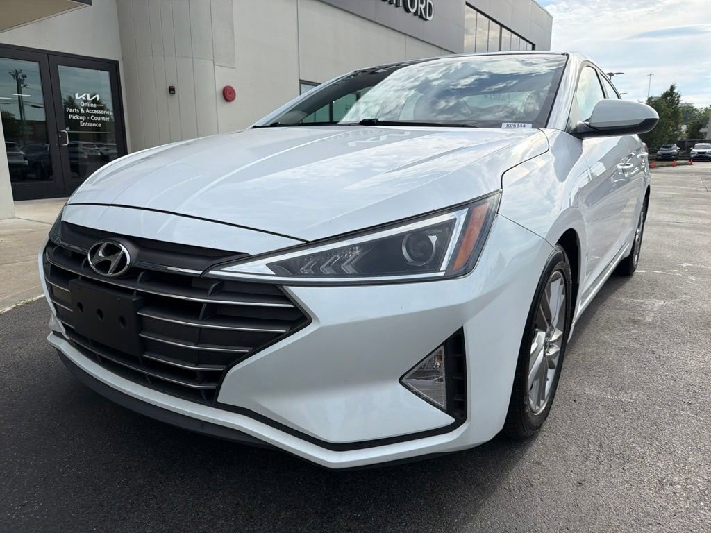 Used 2020 Hyundai Elantra SEL w/ Cargo Package (C1) FWD image 3