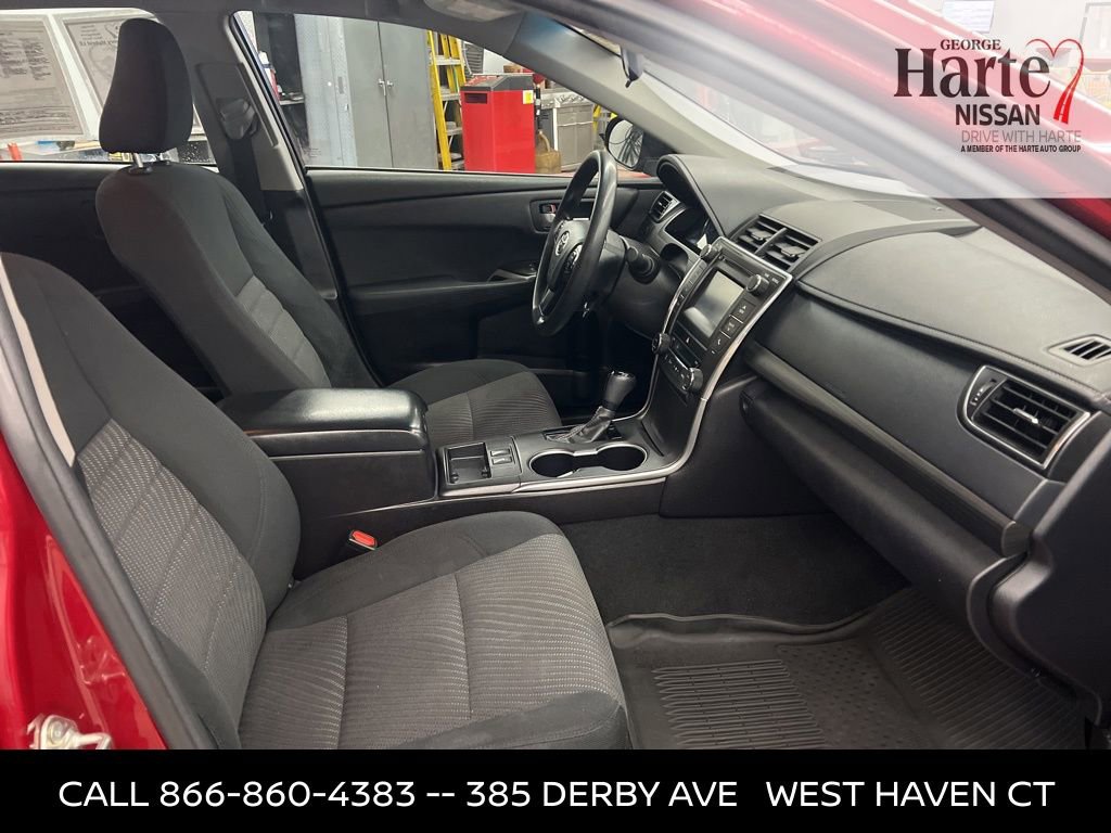 Used 2017 Toyota Camry LE image 41