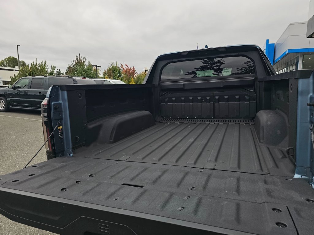 Used 2025 GMC Sierra EV Denali AWD/4WD image 16