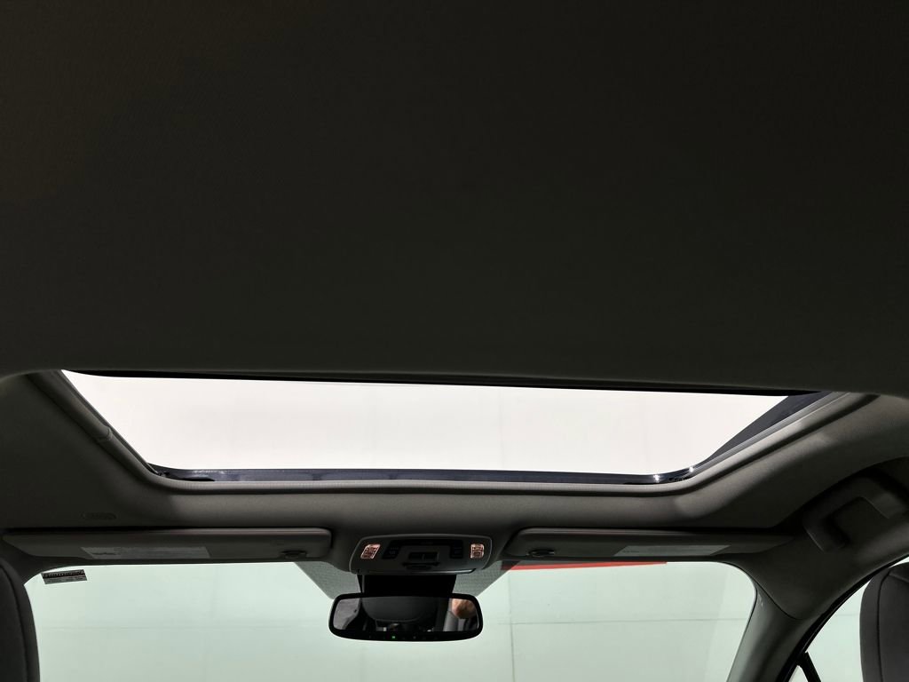 Used 2021 Toyota Sienna XLE image 26