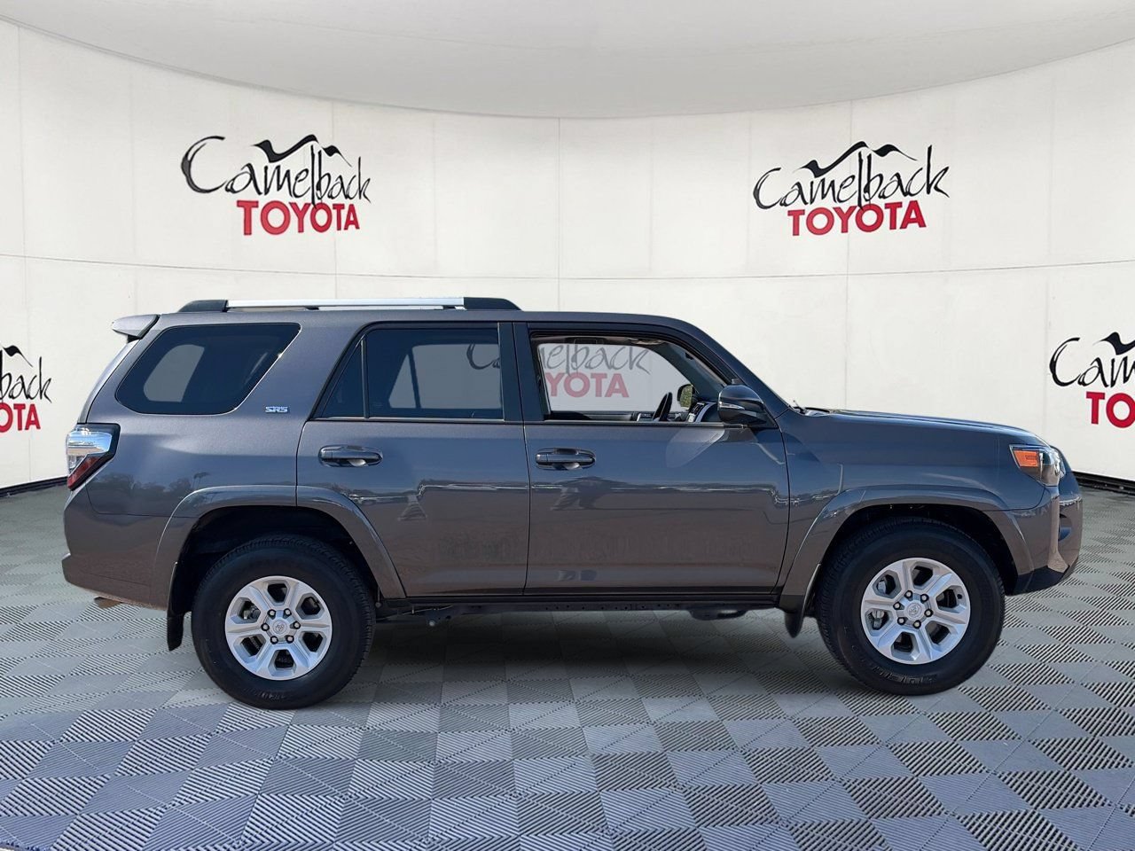 Used 2023 Toyota 4Runner SR5 Premium w/ Moonroof Package RWD image 9