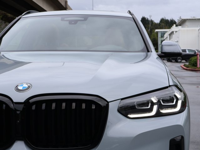 Used 2024 BMW X3 xDrive30i w/ Premium Package AWD/4WD image 2