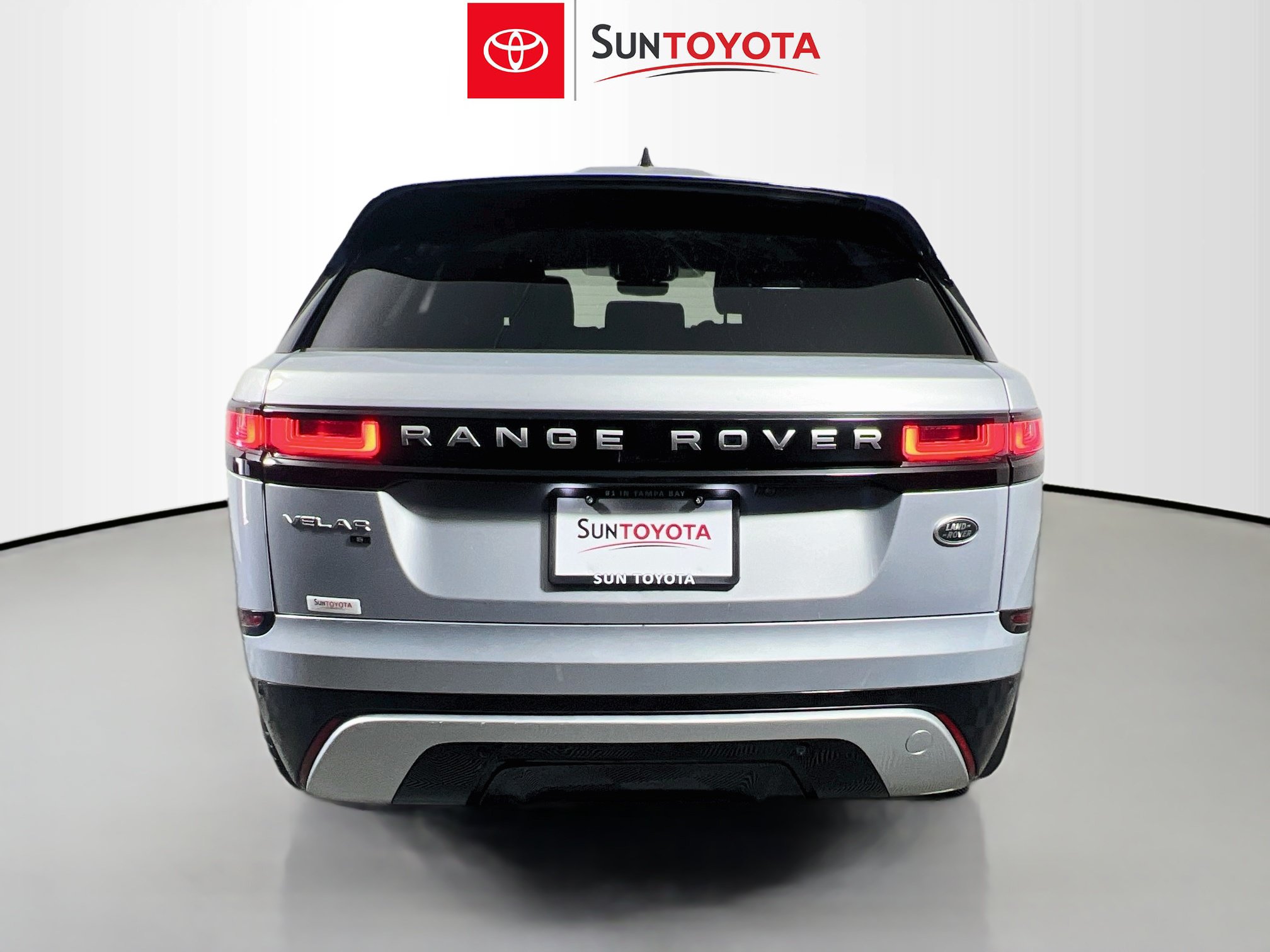 Used 2021 Land Rover Range Rover Velar S AWD/4WD image 7