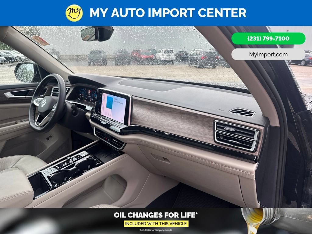 Used 2025 Volkswagen Atlas SEL AWD/4WD image 31