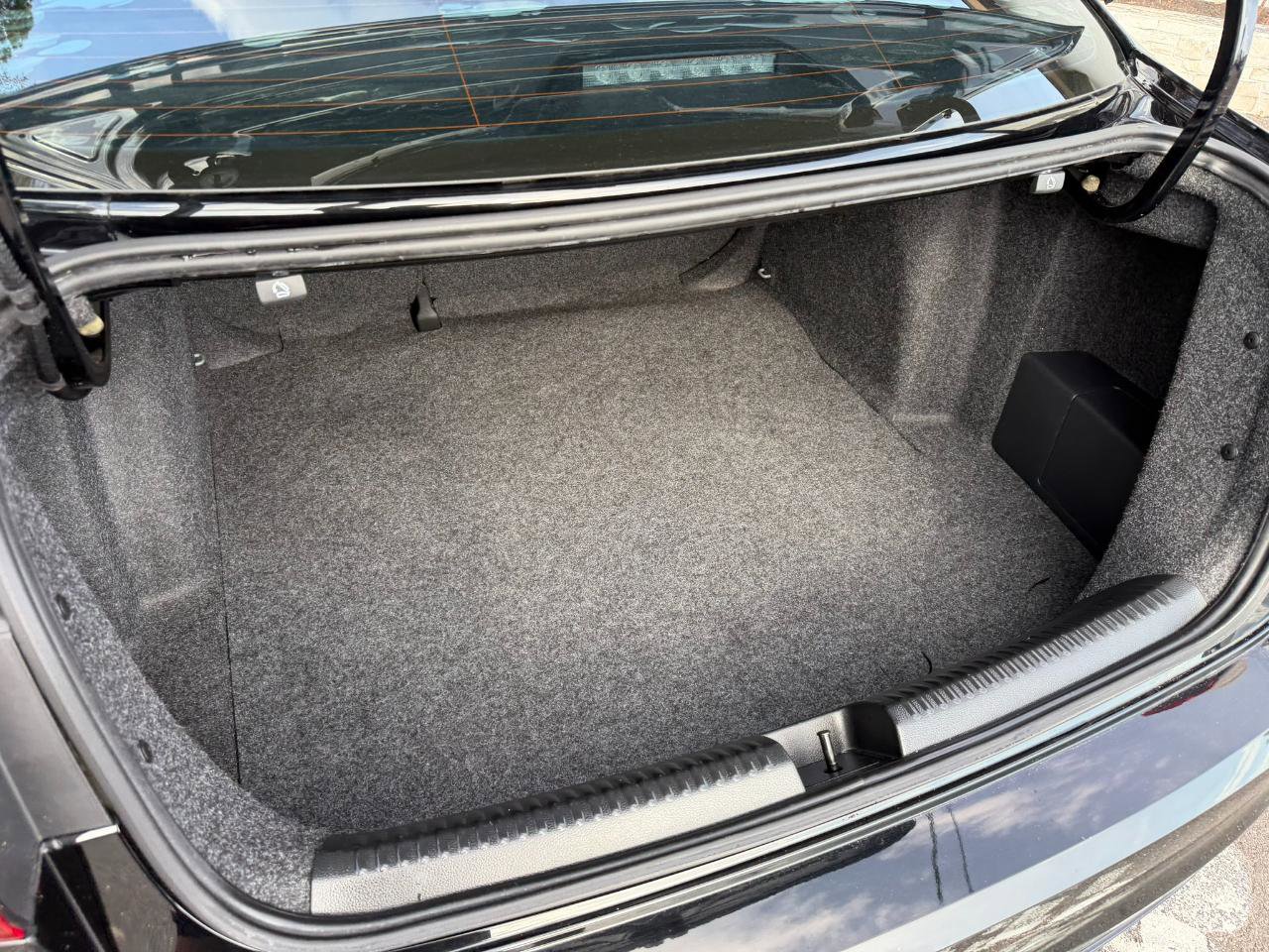 Used 2015 Volkswagen Jetta TDI S image 31