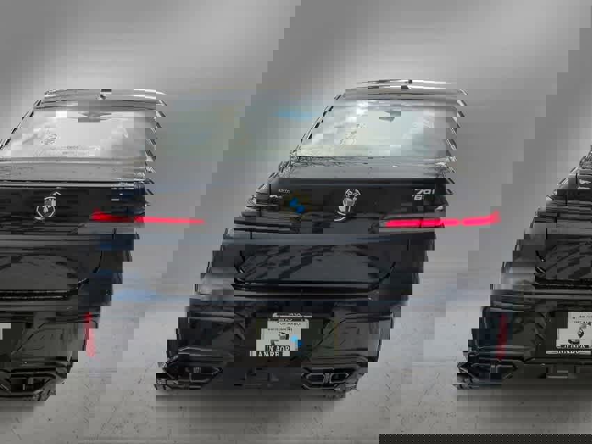 New 2025 BMW 760i xDrive w/ Executive Package image 7