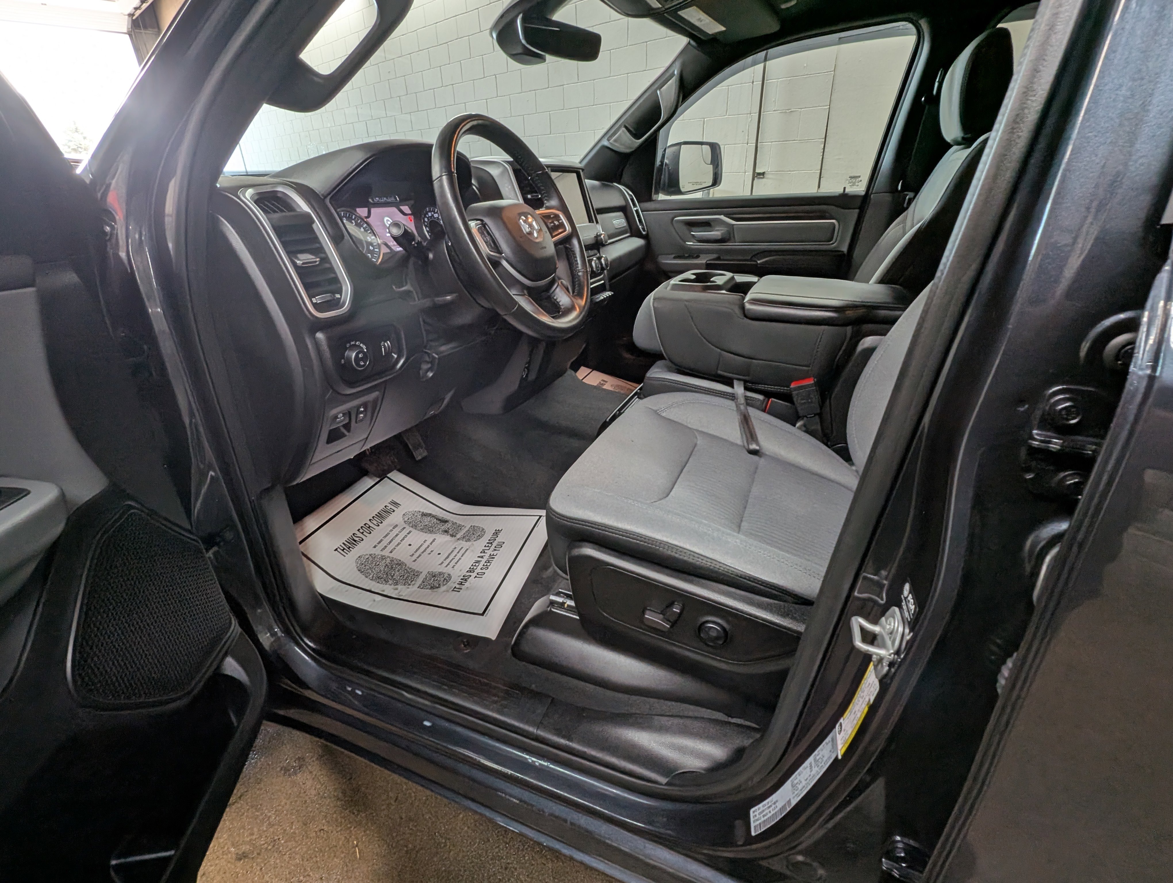 Used 2021 RAM 1500 Big Horn image 13