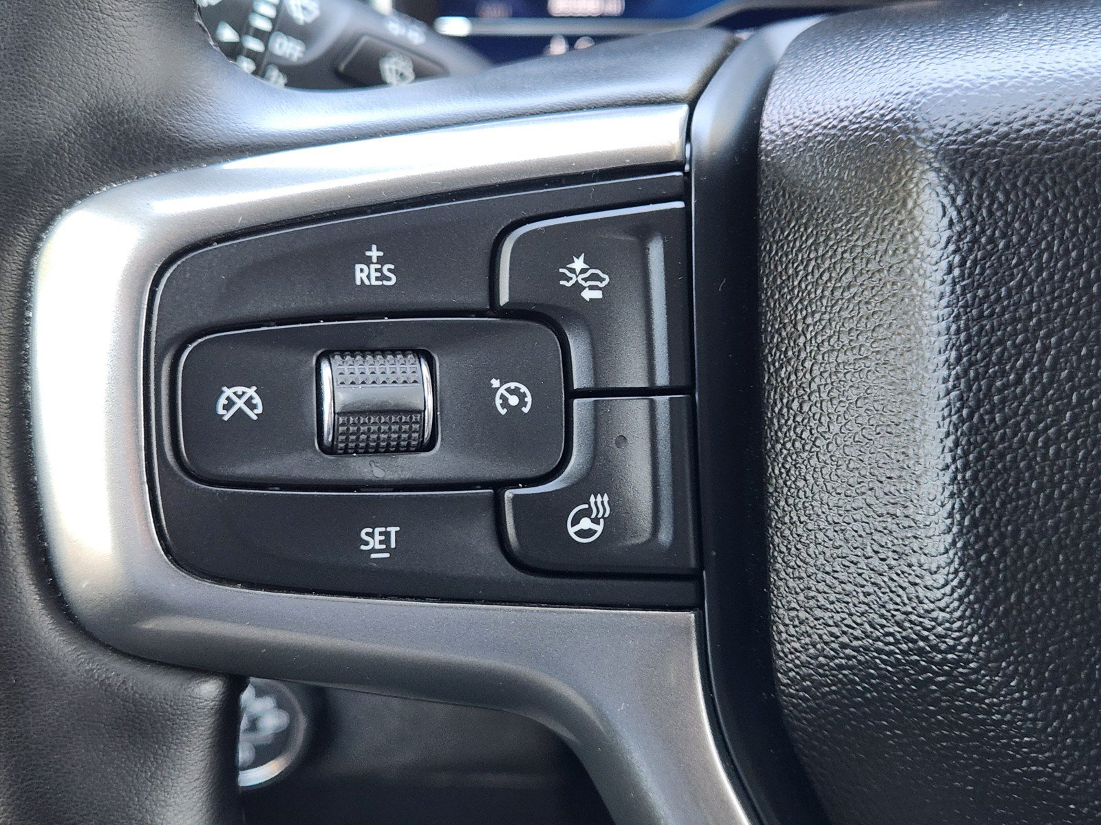 Used 2024 Chevrolet Silverado 2500 LT AWD/4WD image 21