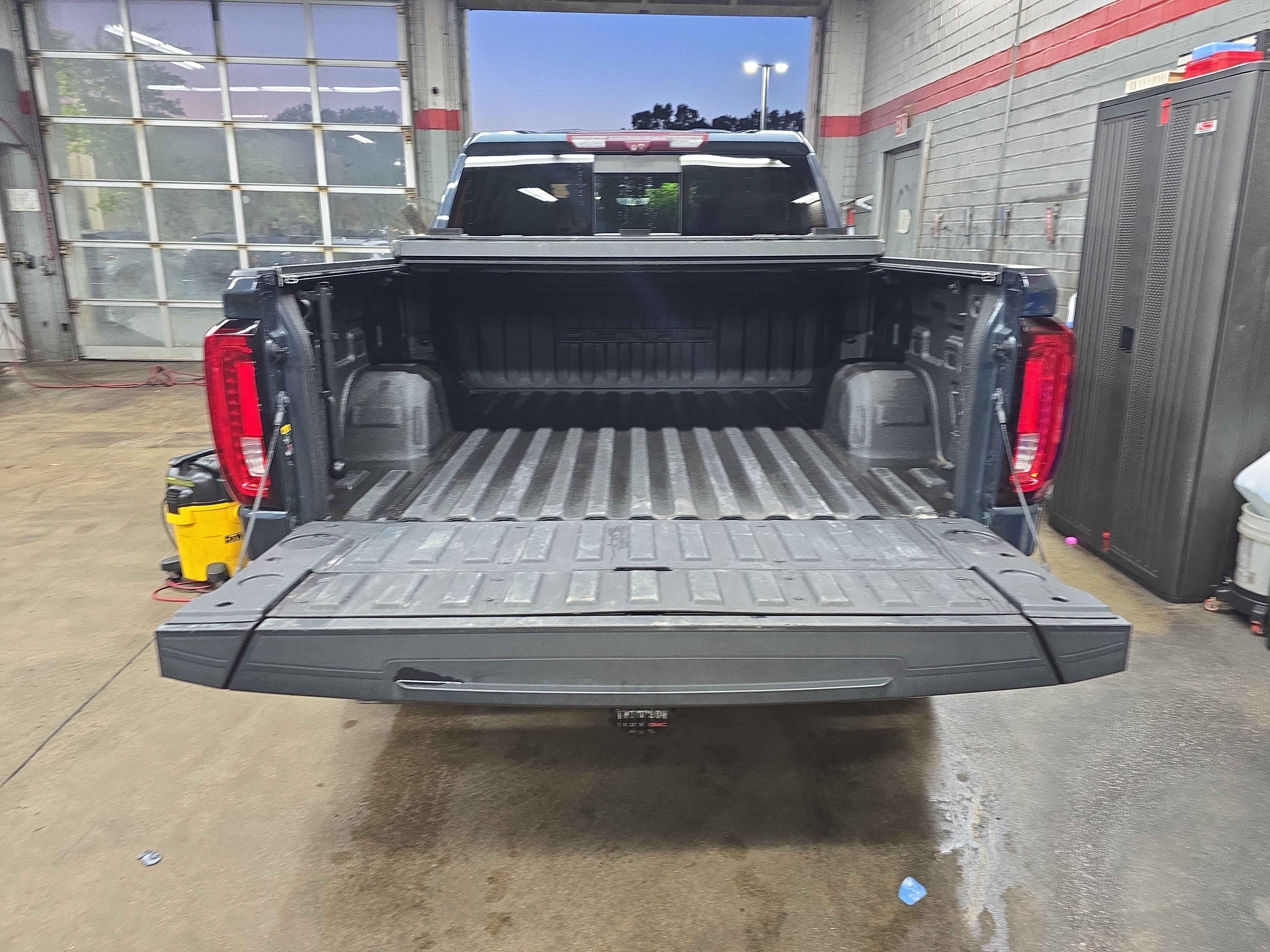 Used 2020 GMC Sierra 1500 Denali w/ Denali Ultimate Package AWD/4WD image 13