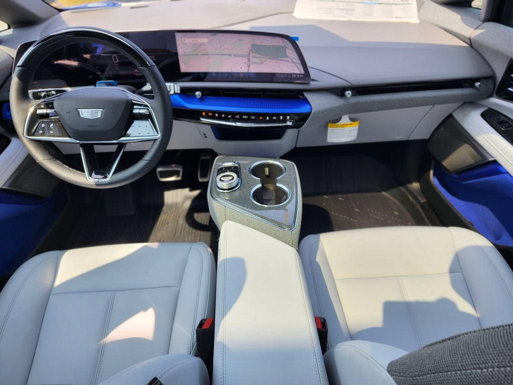 New 2026 Cadillac Optiq Luxury 1 w/ LPO, Floor Liner Package AWD/4WD image 10
