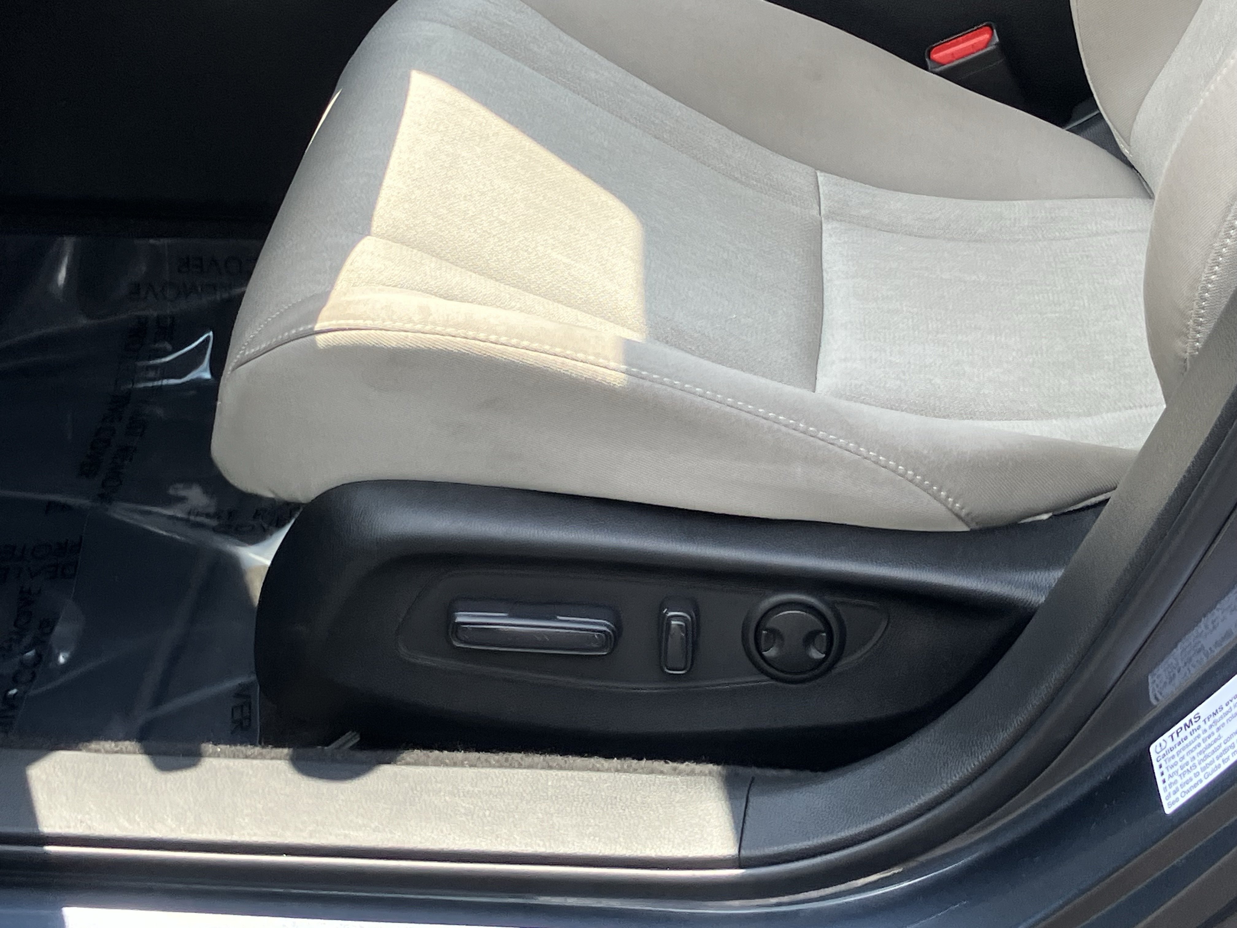 Used 2024 Honda Accord EX image 18