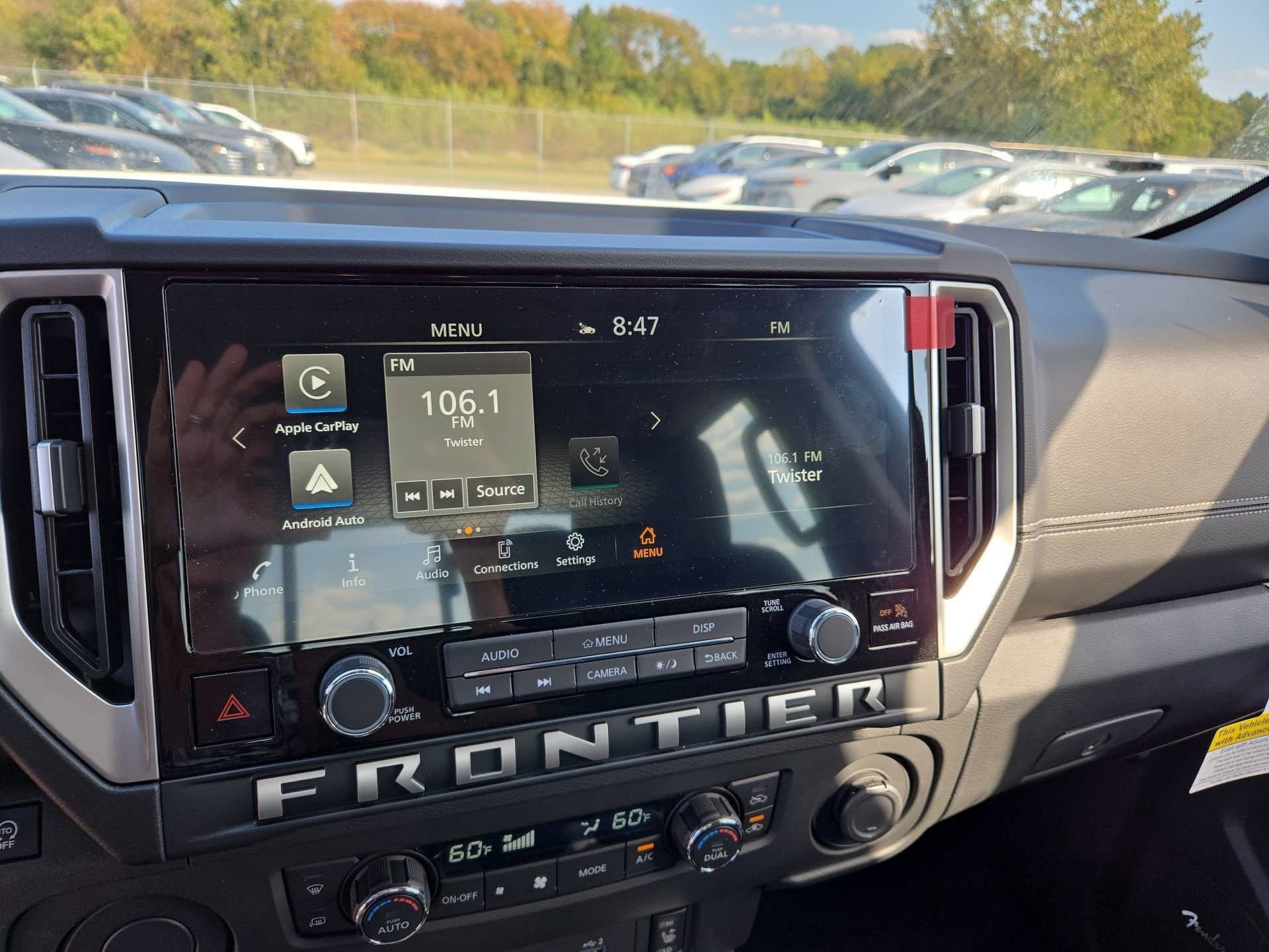 New 2025 Nissan Frontier SV w/ SV Convenience Package RWD image 23