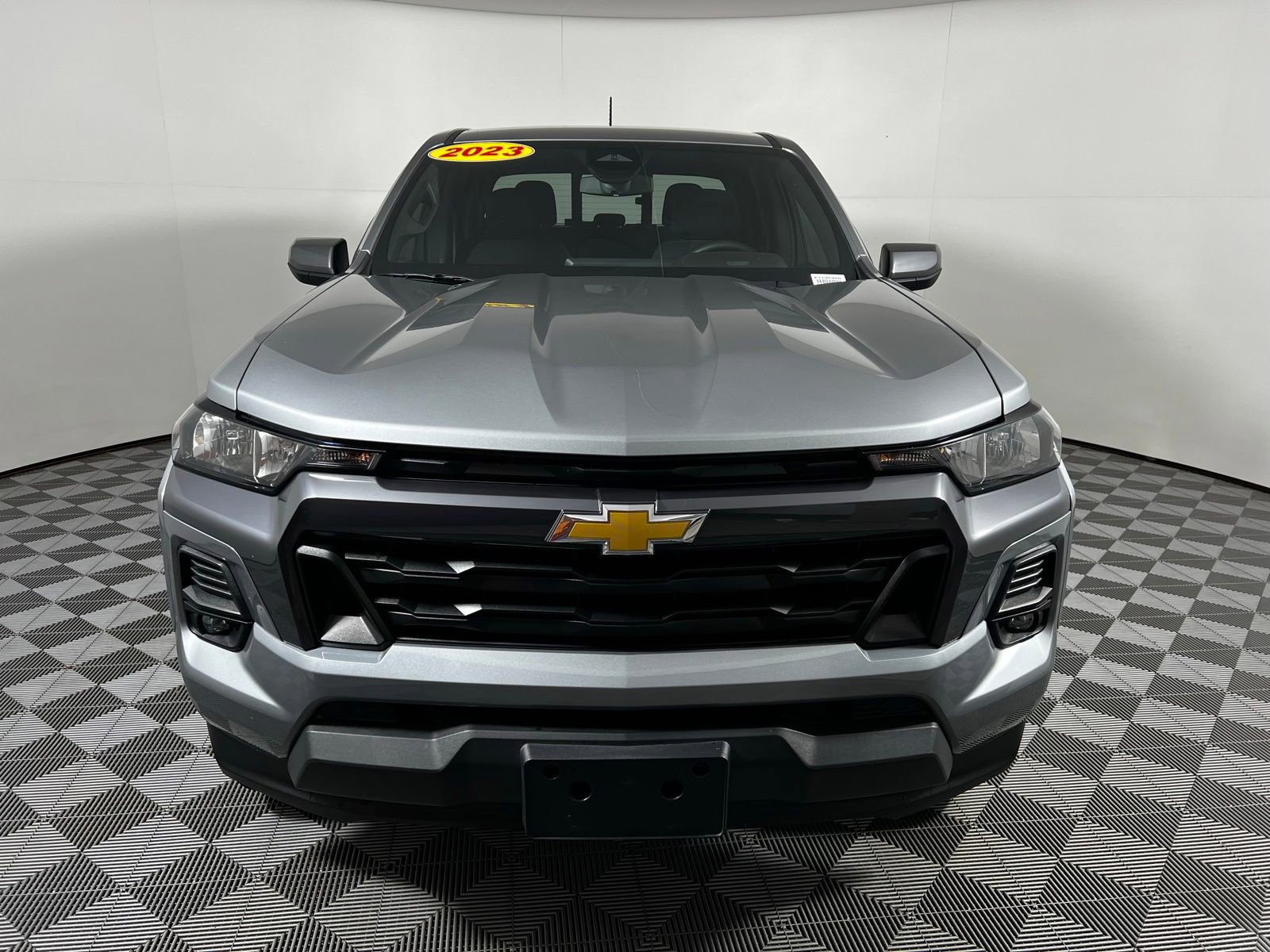 Used 2023 Chevrolet Colorado LT w/ LT Convenience Package RWD image 2