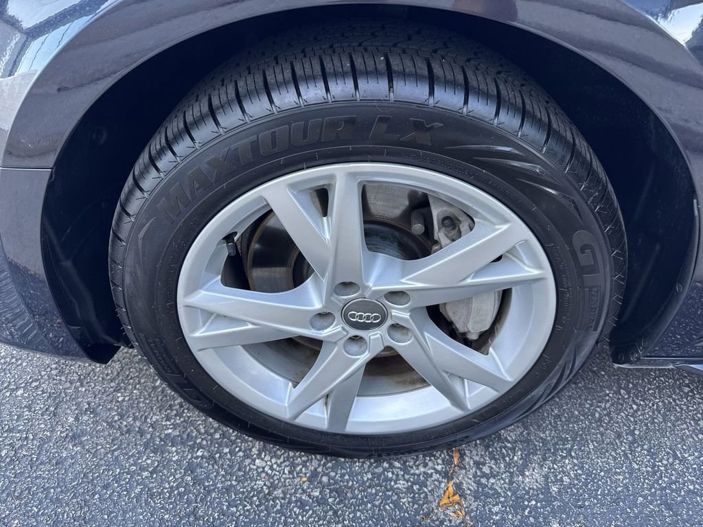 Used 2018 Audi A4 2.0T Premium w/ Convenience Package image 30