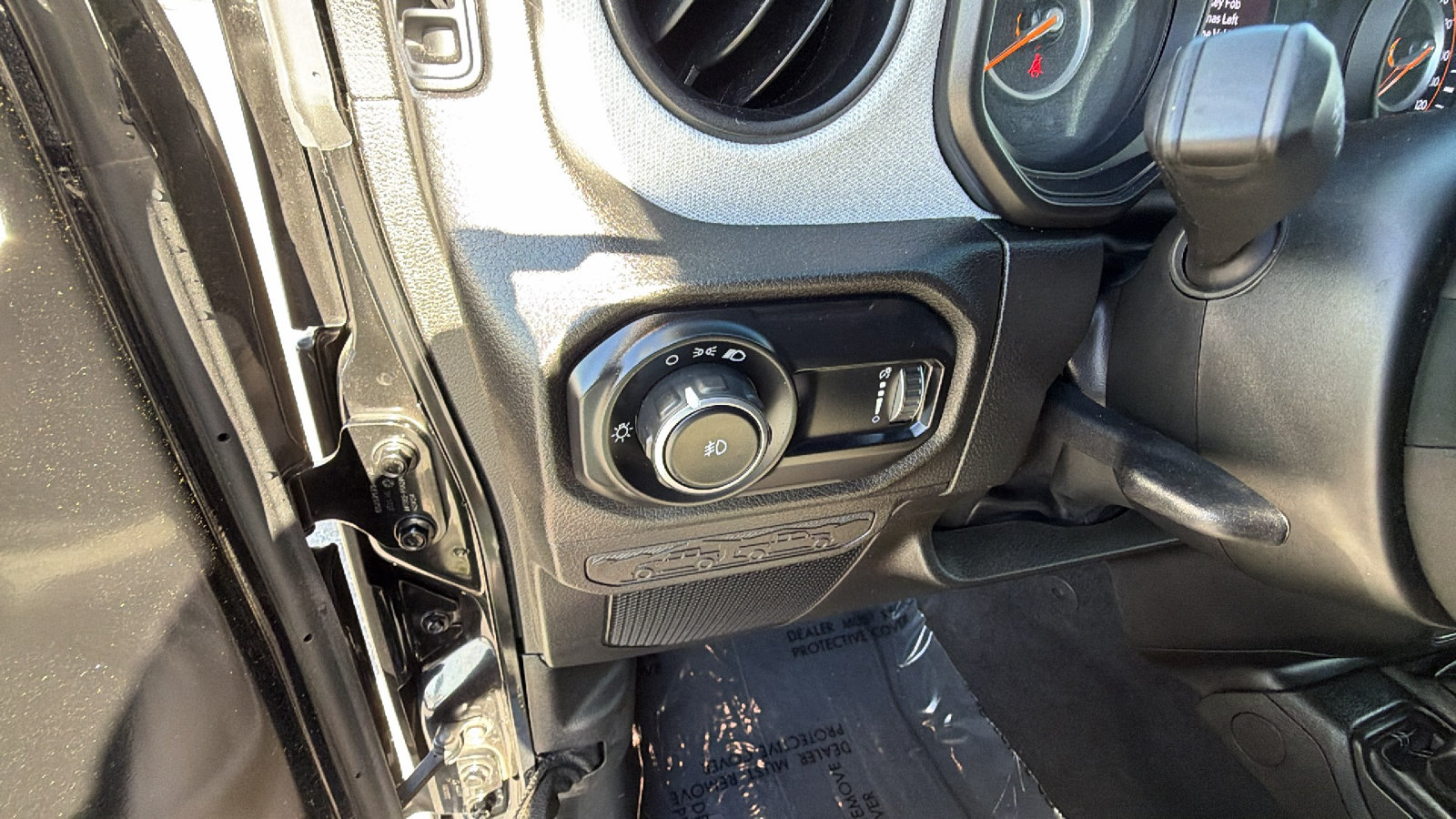 Used 2025 Jeep Wrangler Unlimited Sport AWD/4WD image 25
