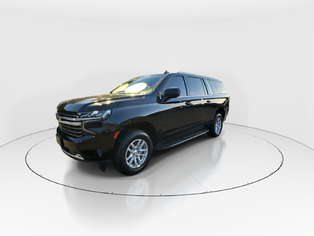 Used 2024 Chevrolet Suburban LT RWD image 4