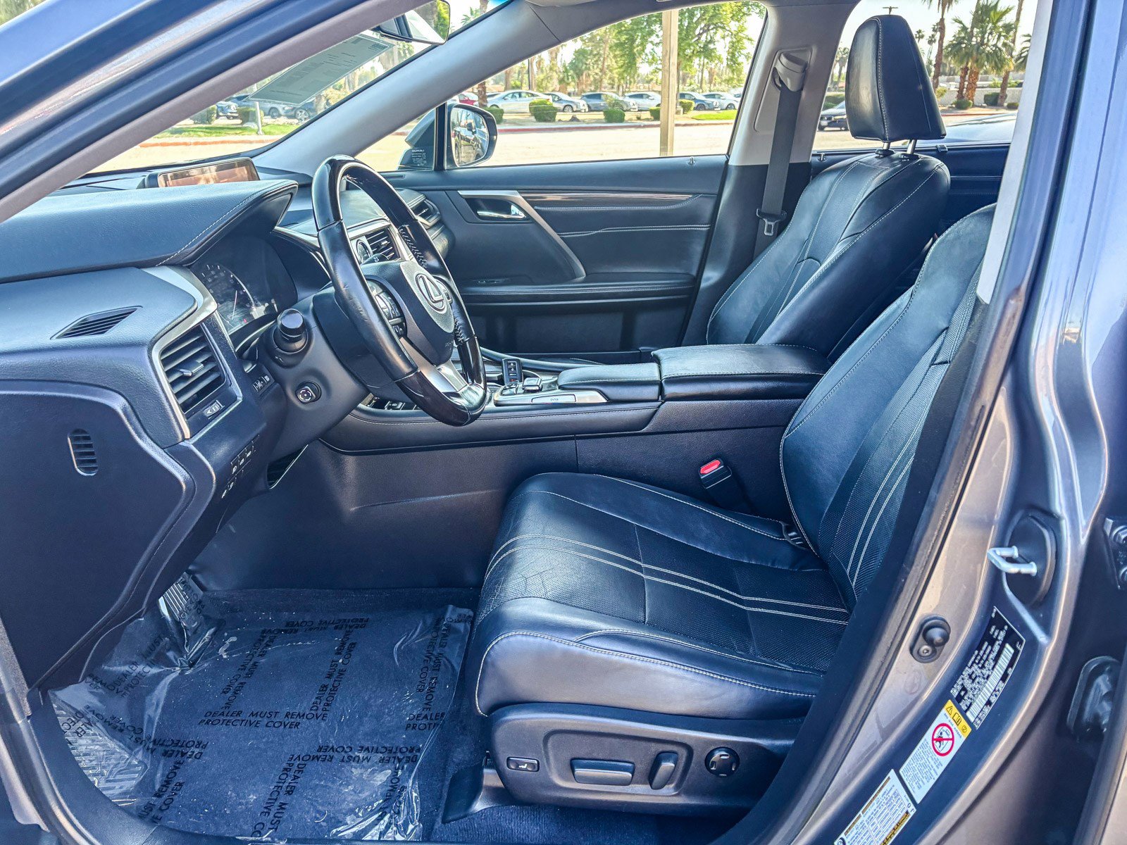 Used 2018 Lexus RX 350L Luxury w/ Accessory Package FWD image 20