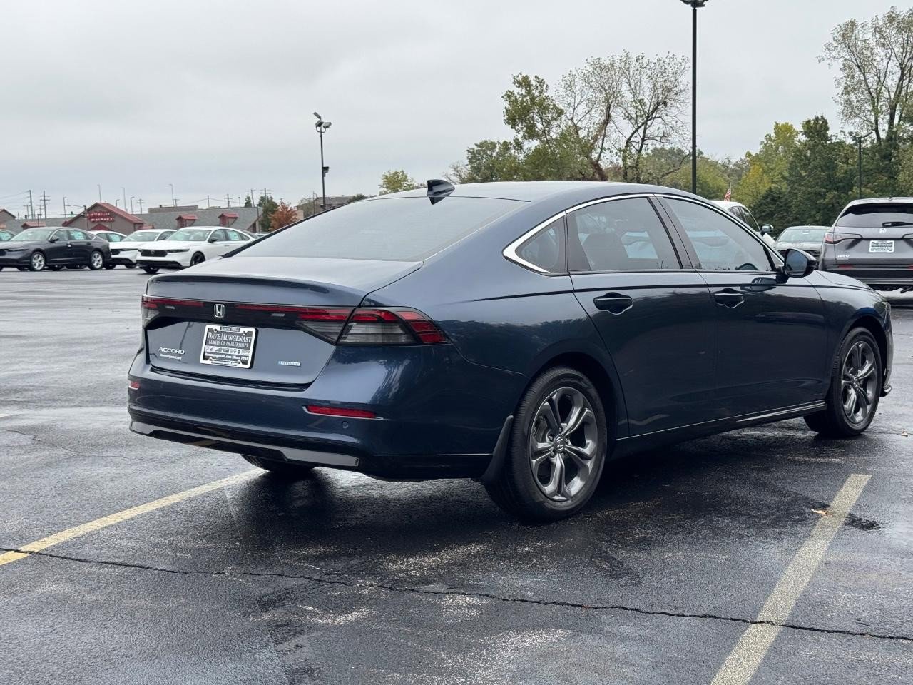 Used 2024 Honda Accord EX-L image 3