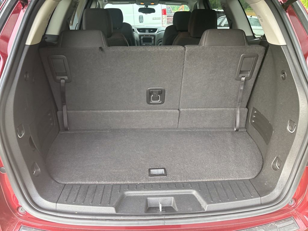 Used 2017 Chevrolet Traverse LT image 13